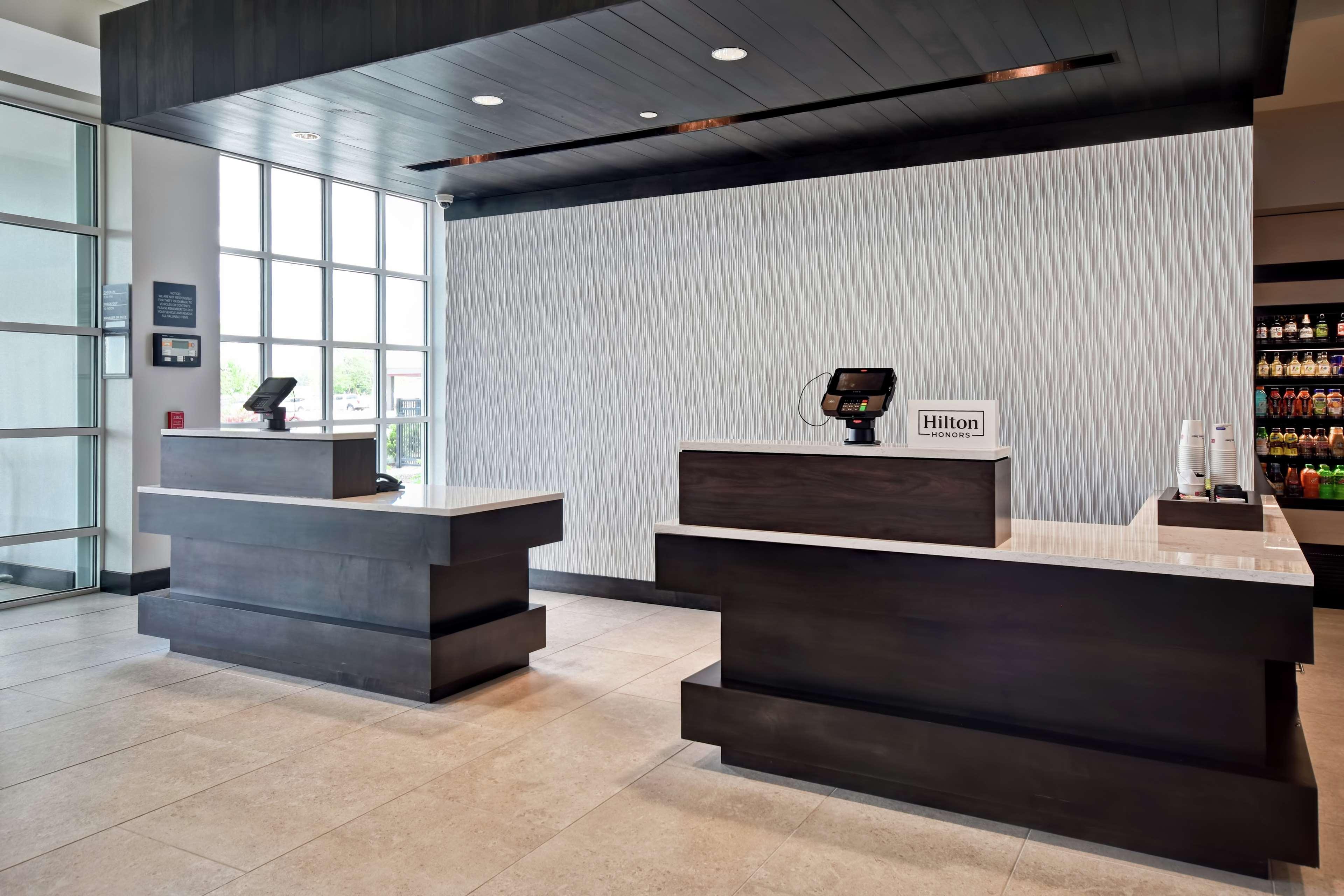 Hilton Garden Inn Lansing West Dış mekan fotoğraf