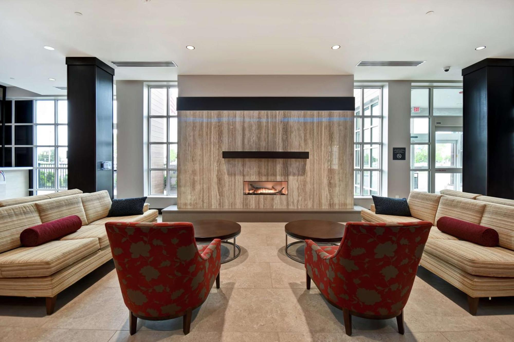 Hilton Garden Inn Lansing West Dış mekan fotoğraf