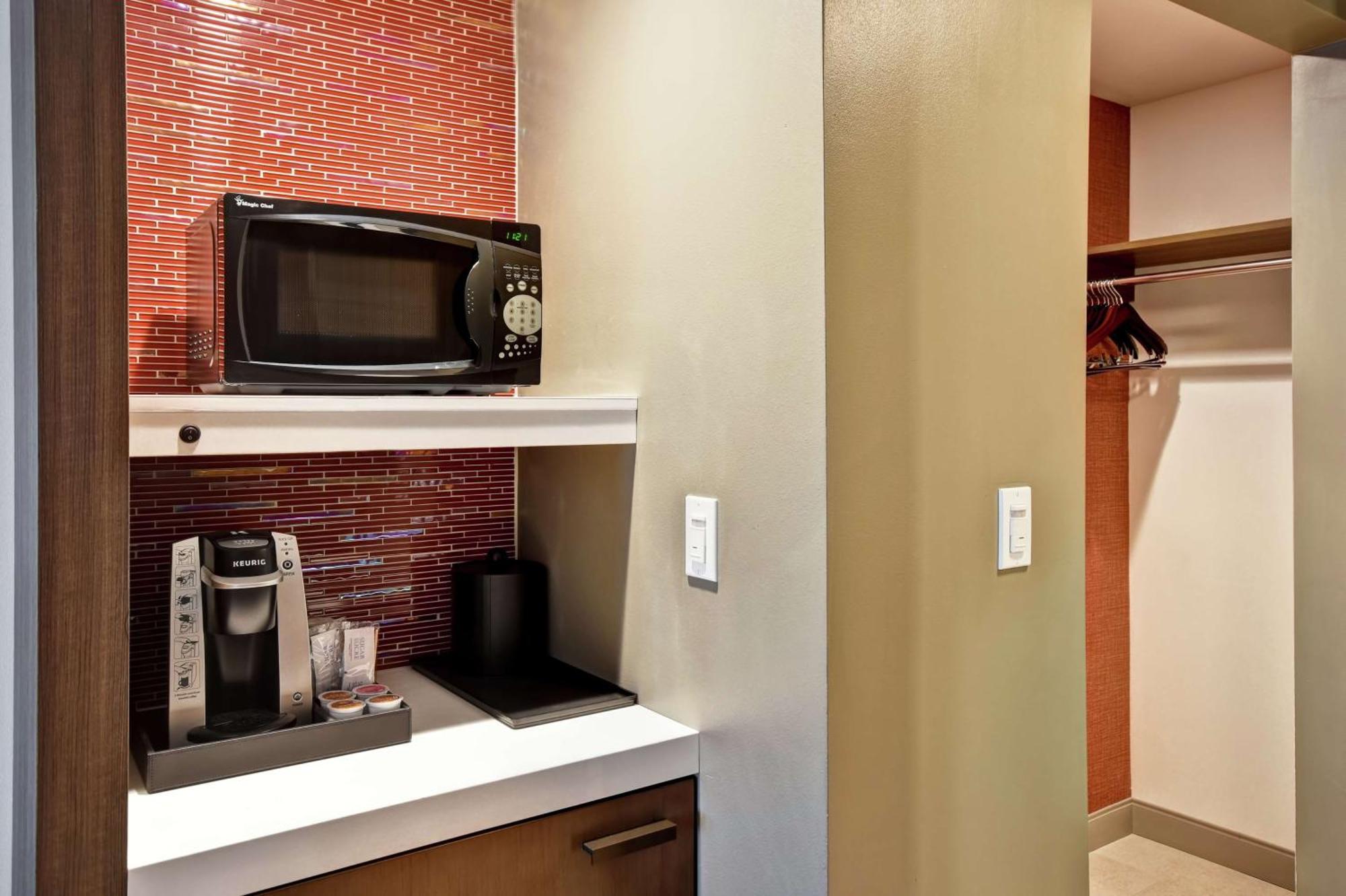 Hilton Garden Inn Lansing West Dış mekan fotoğraf