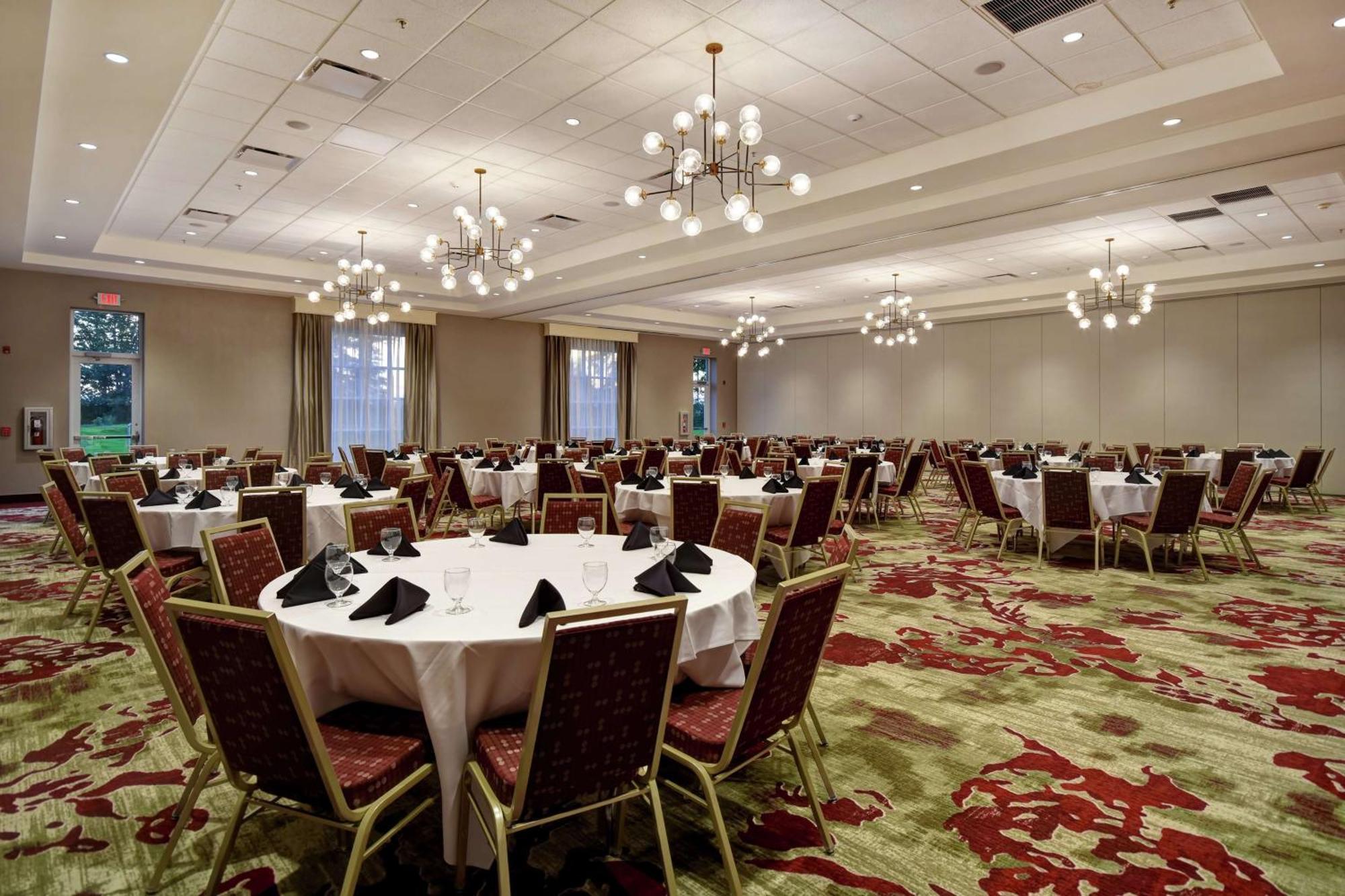 Hilton Garden Inn Lansing West Dış mekan fotoğraf